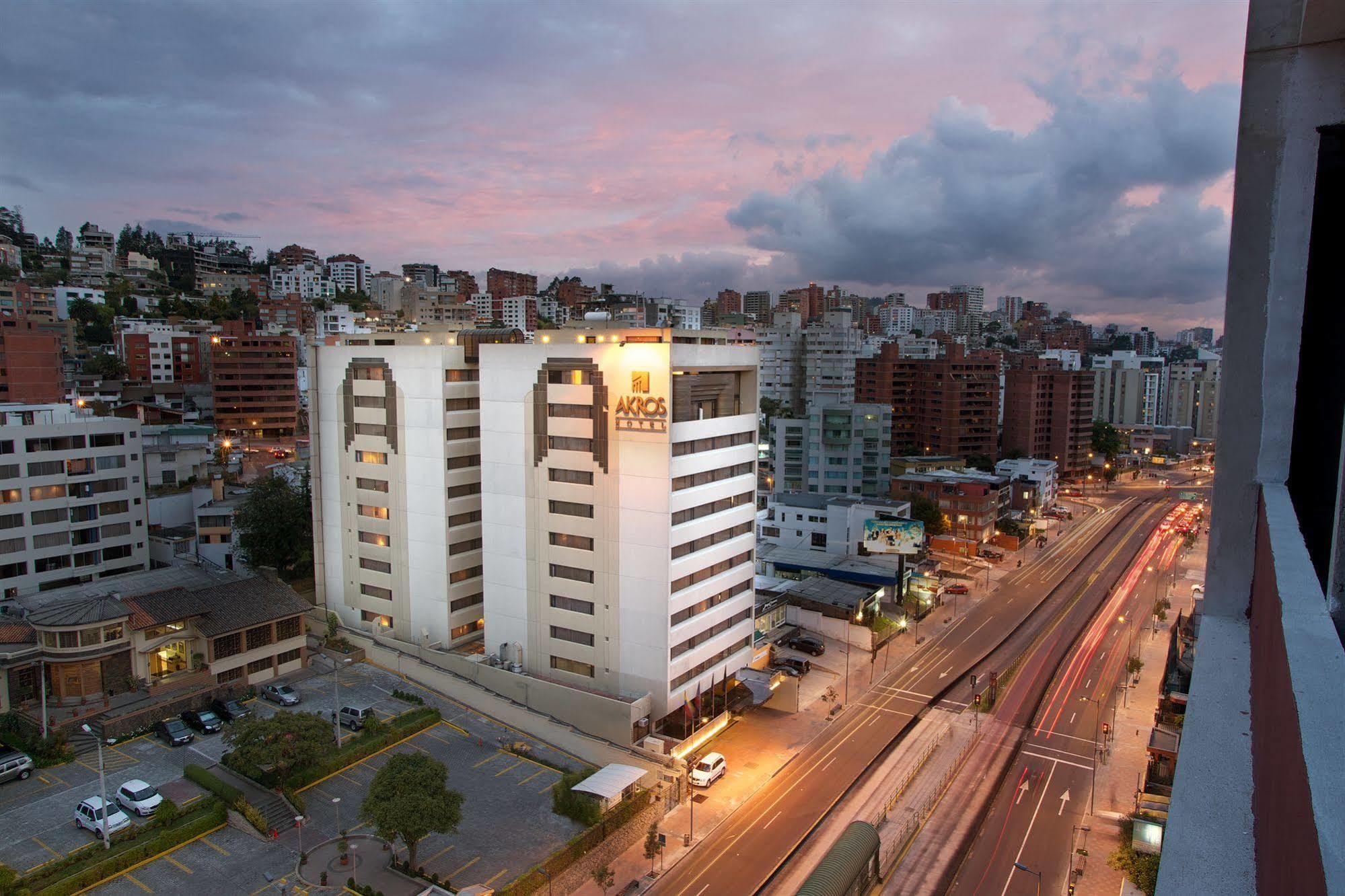 Akros By Bluebay Quito Exterior photo